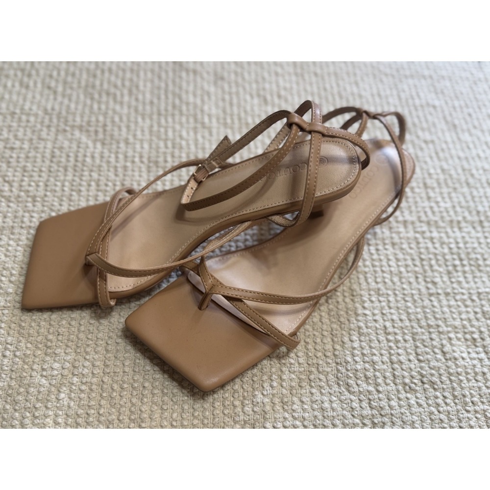 Coutgo Tan Strappy Square Toe Kitten Heels Size 9.5 Sandals